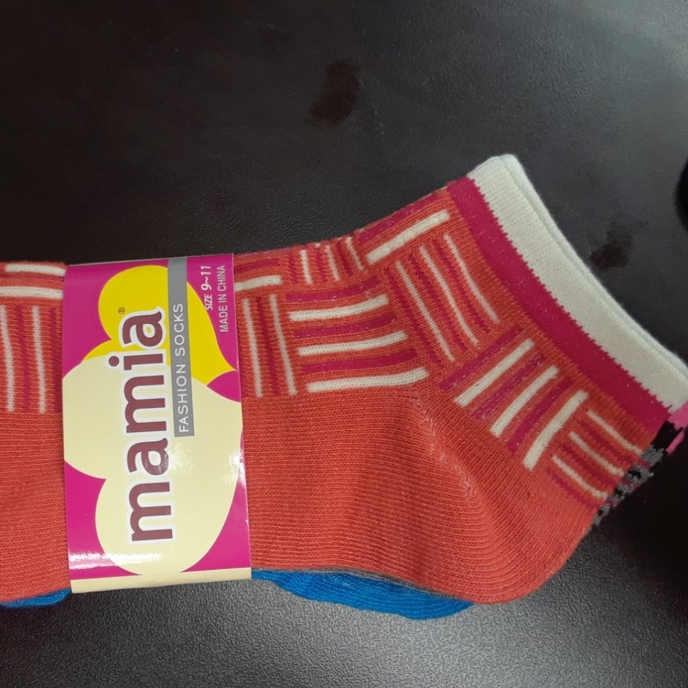3 Pairs Mamia Socks 9-11